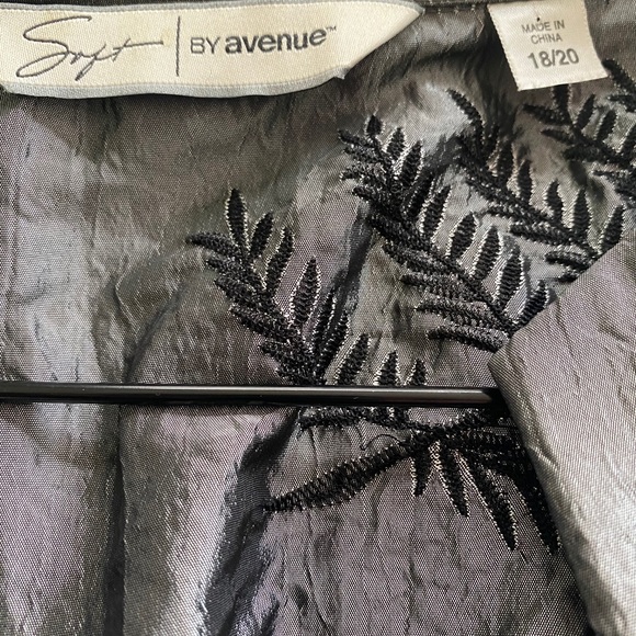 Silver gray silver embroidered buttonless jacket - Picture 4 of 5